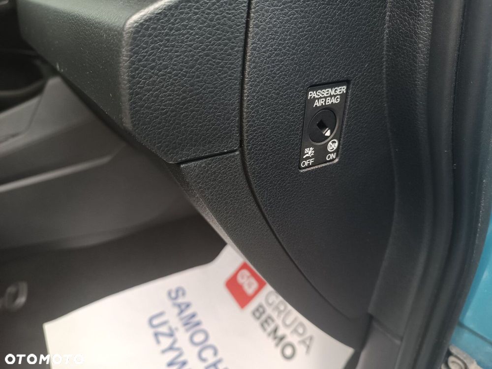 Ford Tourneo Connect Grand - 28