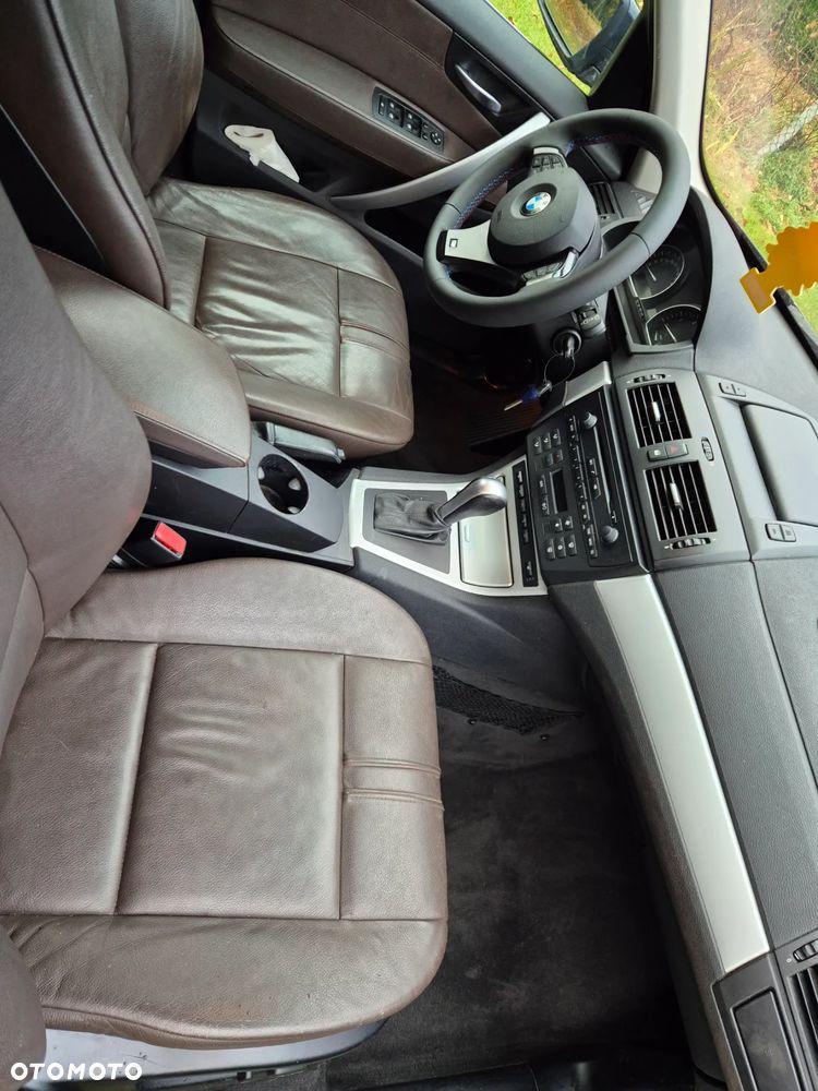 BMW X3 3.0d - 17