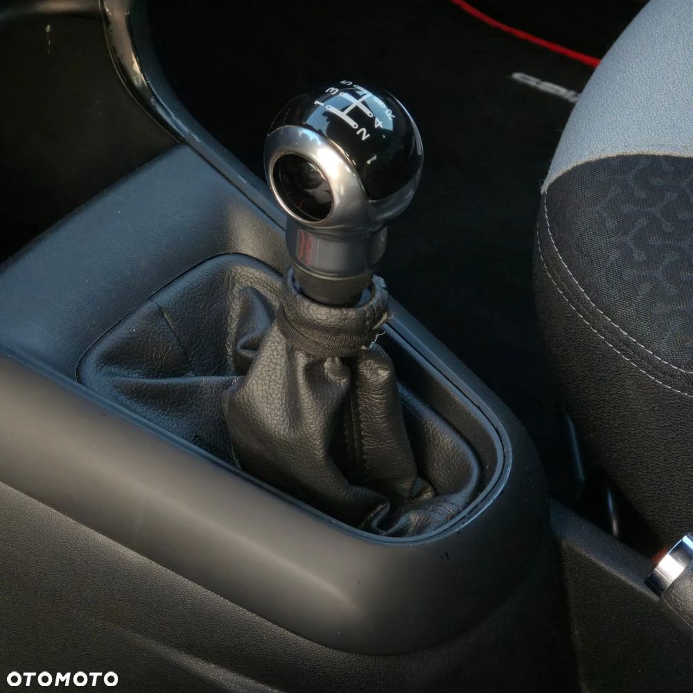 Citroën DS3 Pure Tech VTi 82 SoChic - 27