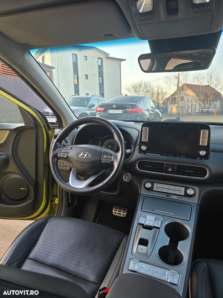 Hyundai KONA Premium - 6