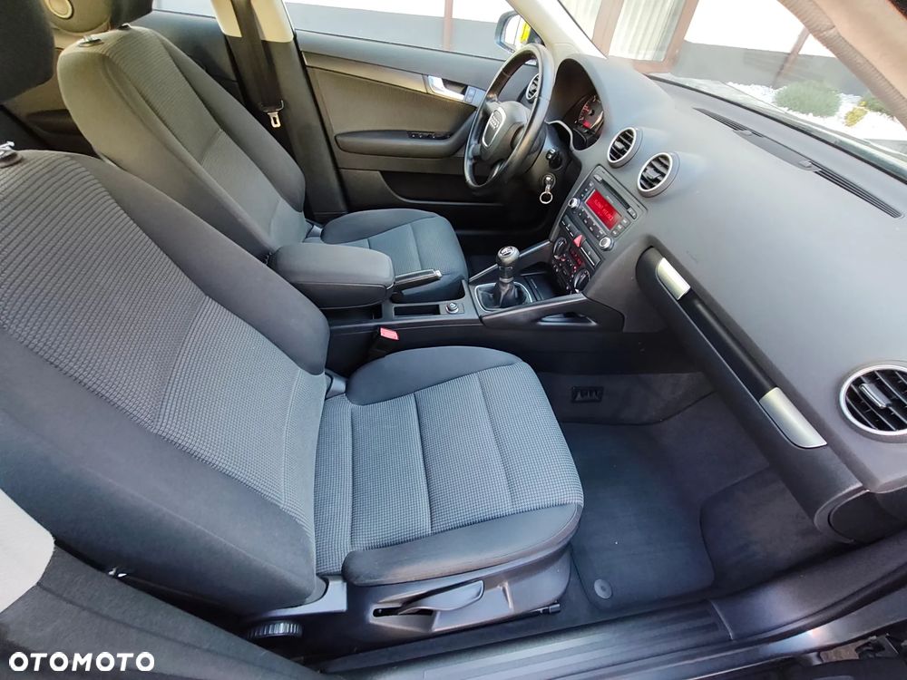 Audi A3 Sportback 2.0 TDI Attraction - 5