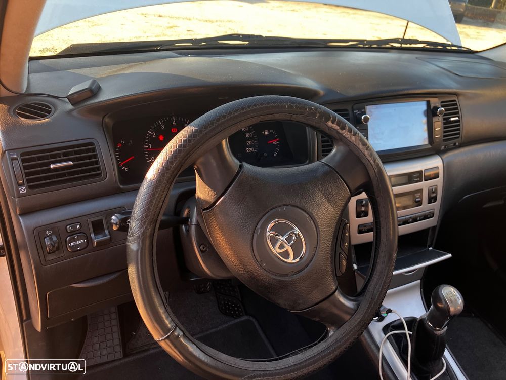 Toyota Corolla - 5