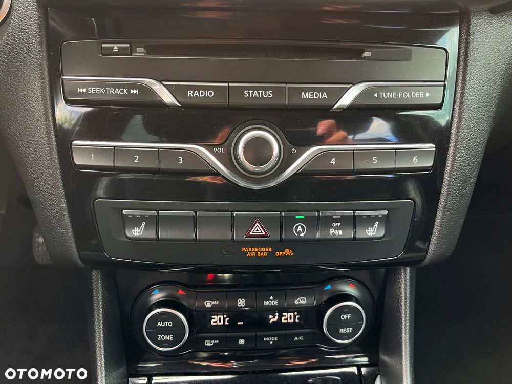 Infiniti Q30 - 29