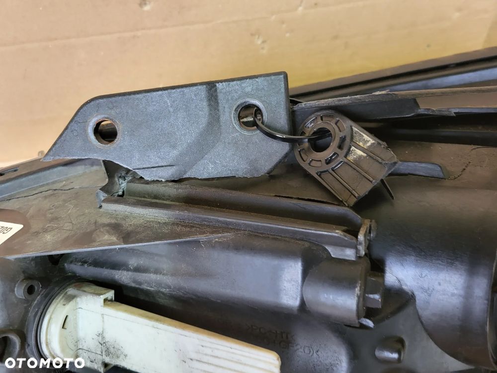 LAMPA PRAWY PRZOD HYUNDAI I30 III SOCZEWKA 92102-G4020 - 7