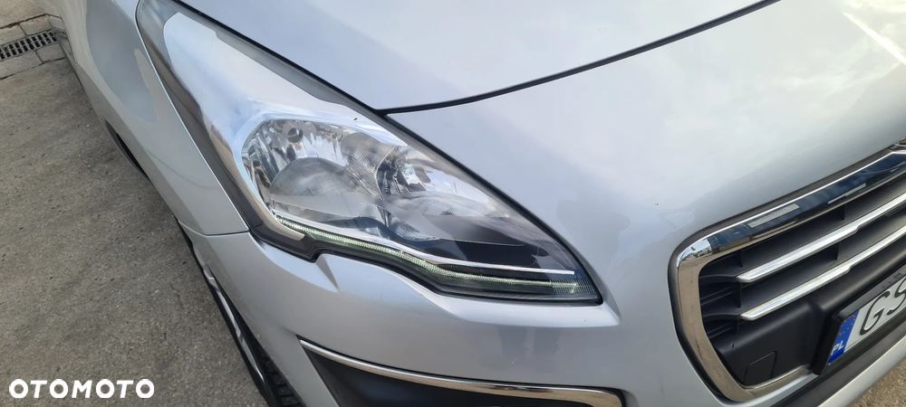 Peugeot 3008 e-HDi 115 ETG6 Stop&Start Allure - 29