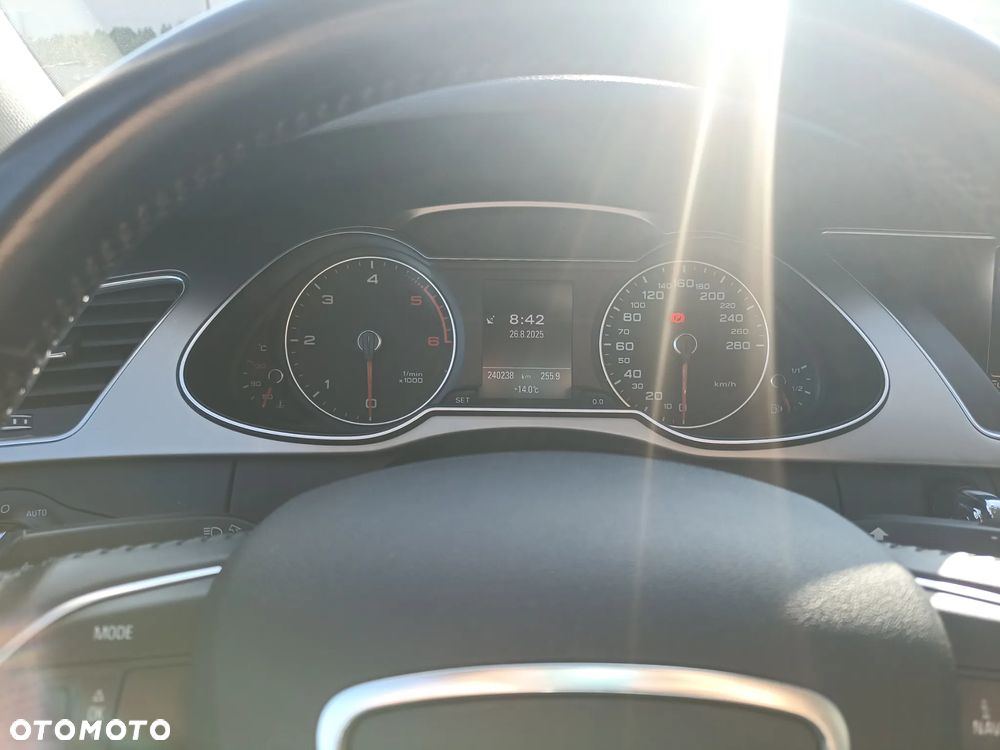 Audi A4 Limousine 2.0 TDI Quattro S tronic - 12