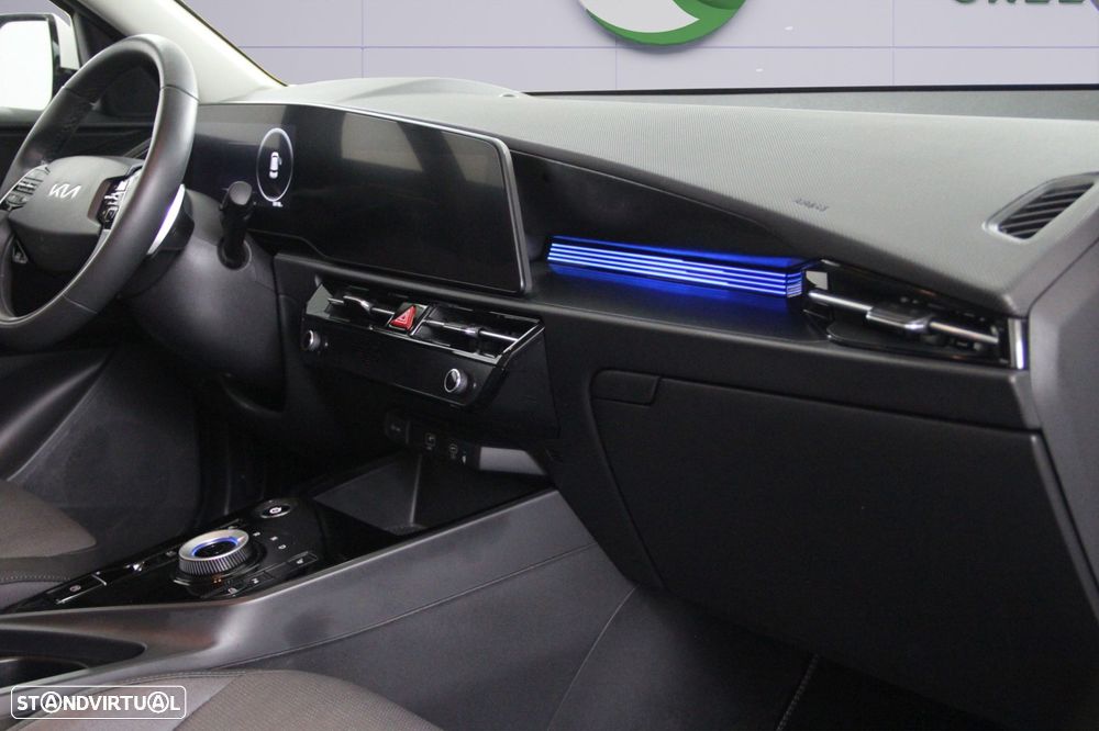 Kia Niro EV 64kWh Drive - 8