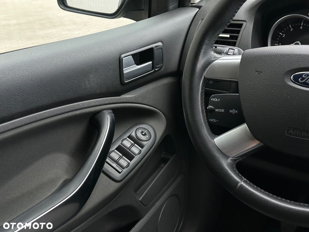 Ford C-MAX 1.6 Ambiente - 23