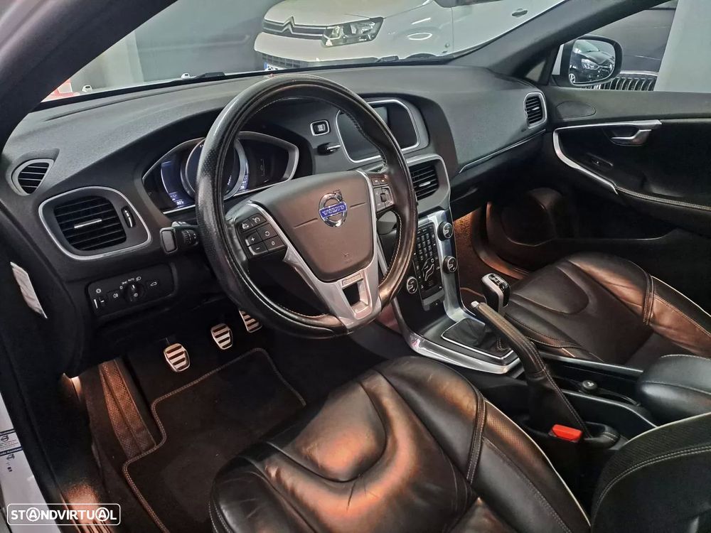 Volvo V40 2.0 D2 R-Design - 8