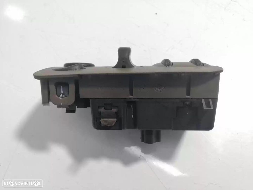 COMANDO LUZES CHRYSLER VOYAGER IV 2002 -P0TH131T5AC - 2