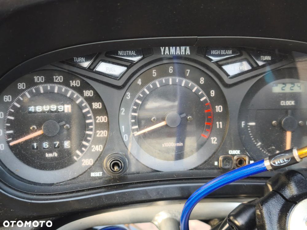 Yamaha FJ - 32