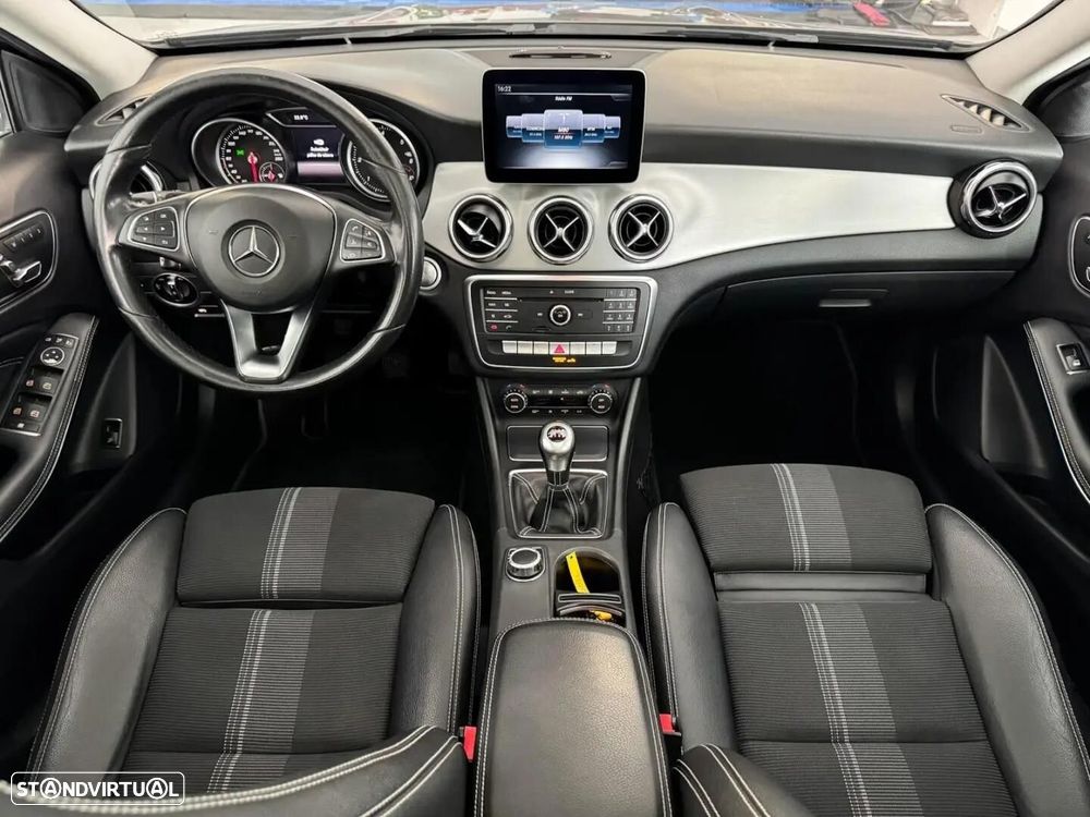 Mercedes-Benz GLA 180 - 7