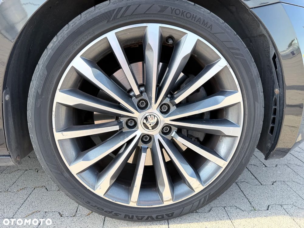 Skoda Superb 2.0 TSI 4x4 L&K DSG - 9
