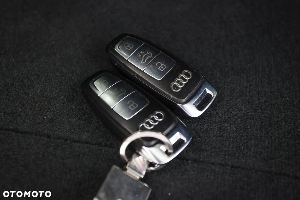 Audi A6 Avant 40 TDI quattro S tronic S line - 41
