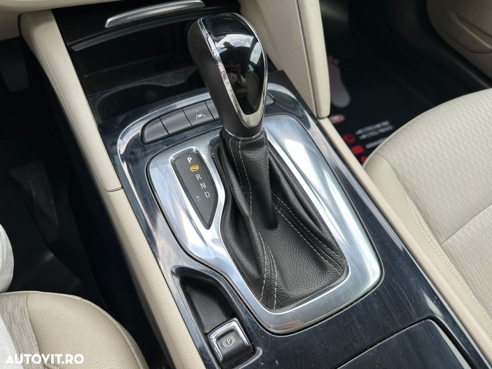 Opel Insignia - 14