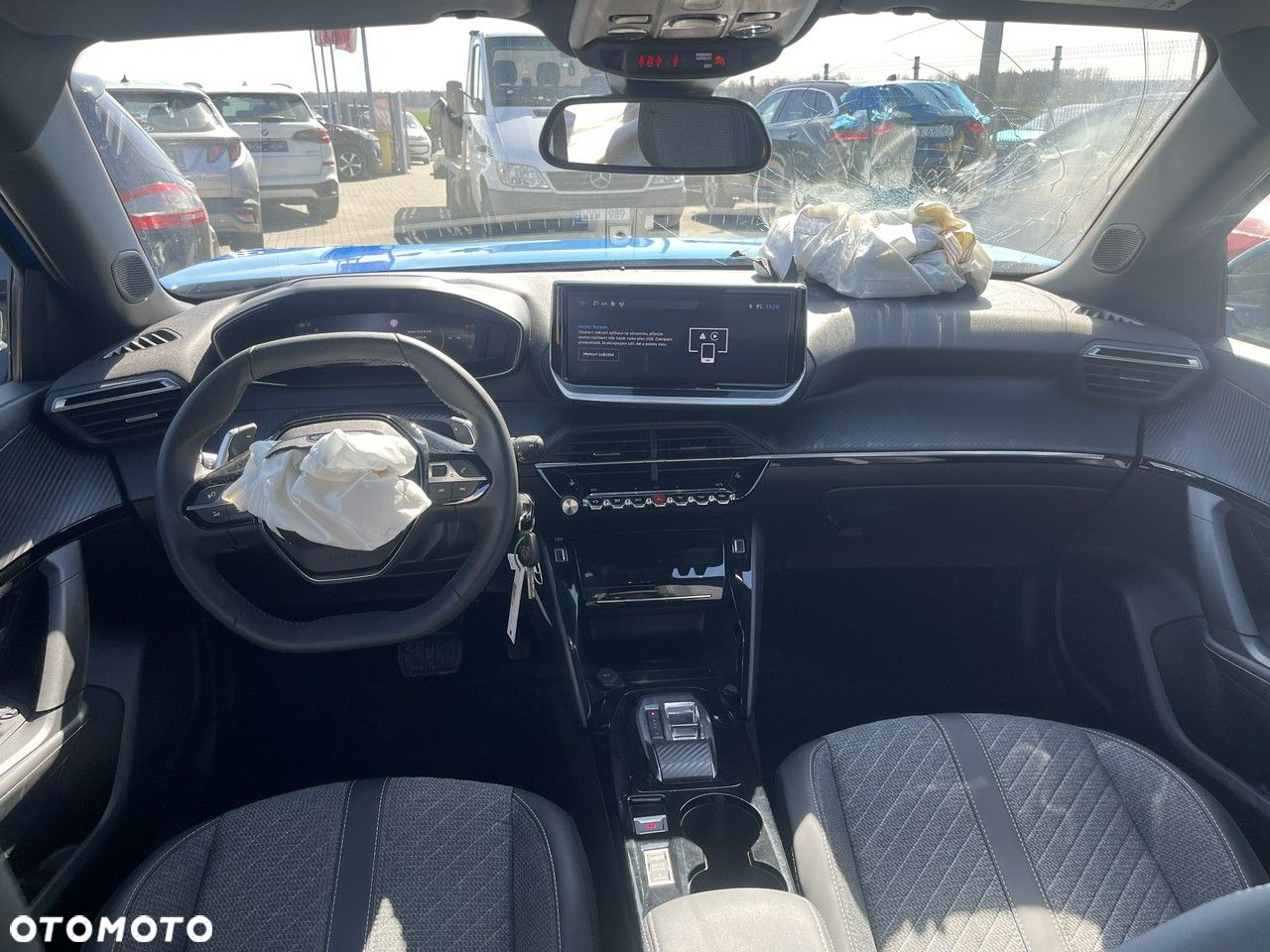 Peugeot 2008 1.2 PureTech Allure Pack S&S EAT8 - 8