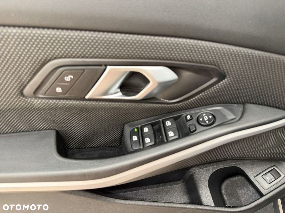 BMW Seria 3 - 14