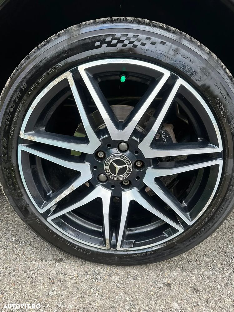 Mercedes-Benz V - 13