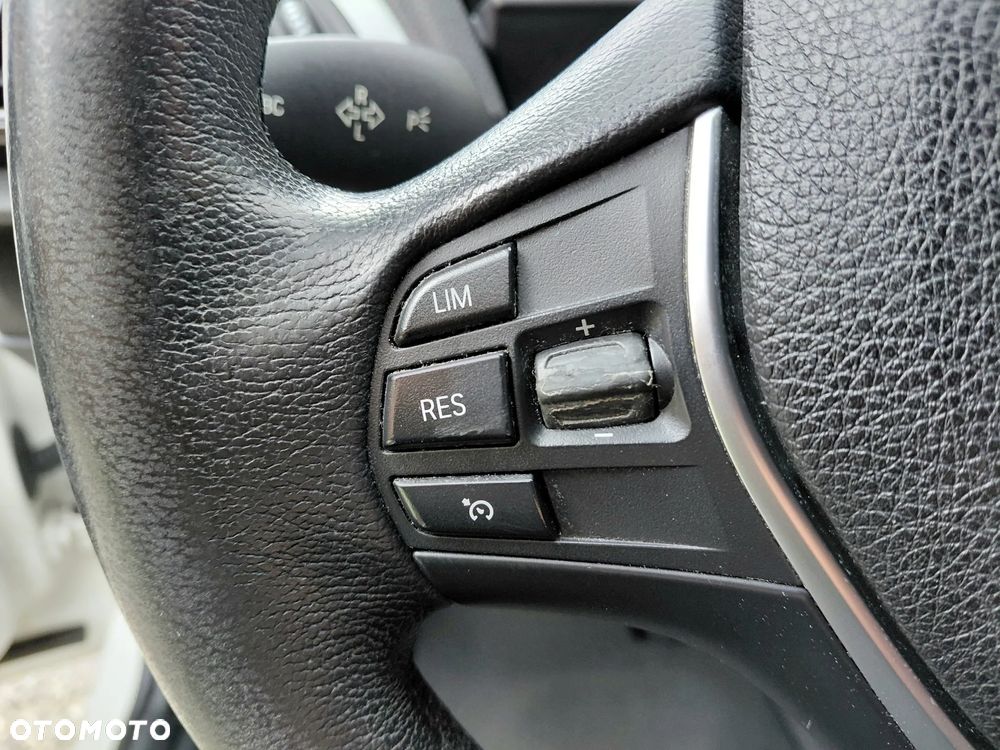 BMW Seria 1 120d Sport-Aut Sport Line - 27