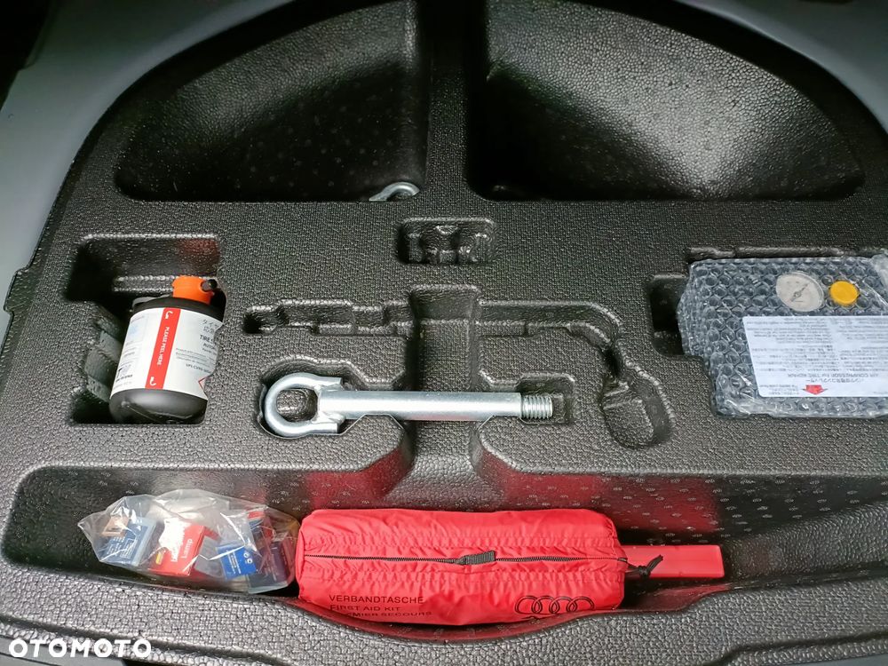 Toyota Corolla 1.6 Comfort - 23