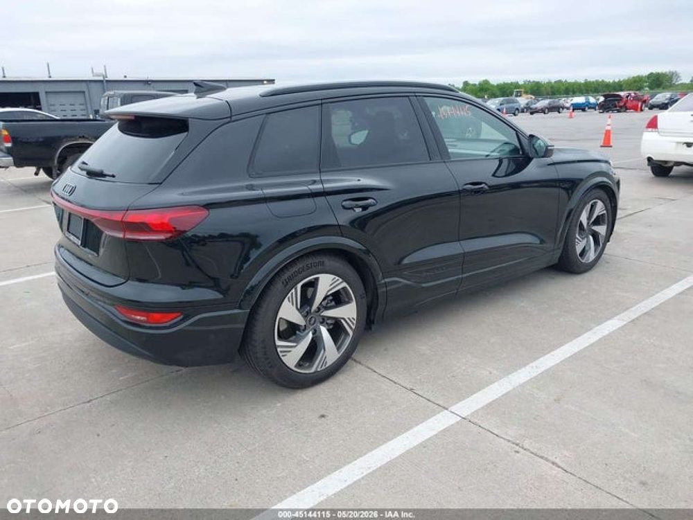 Audi Q6 e-tron - 5