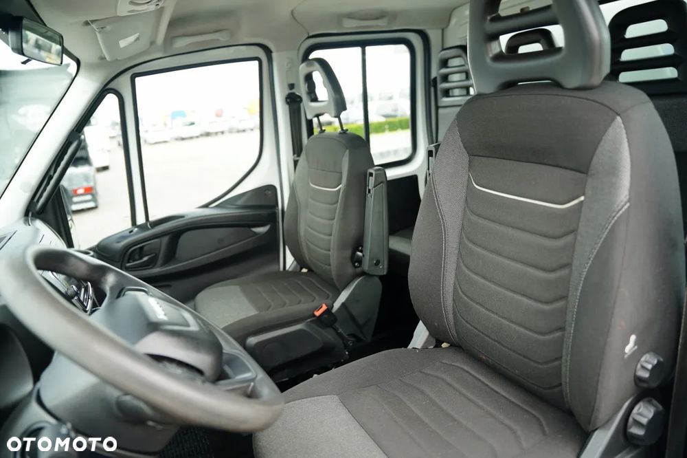 Iveco DAILY 35-160 / WYWROTKA / BRYGADÓWKA - 6 MIEJSC /  MANUAL / BLIŹNIAK / EURO 6 - 28