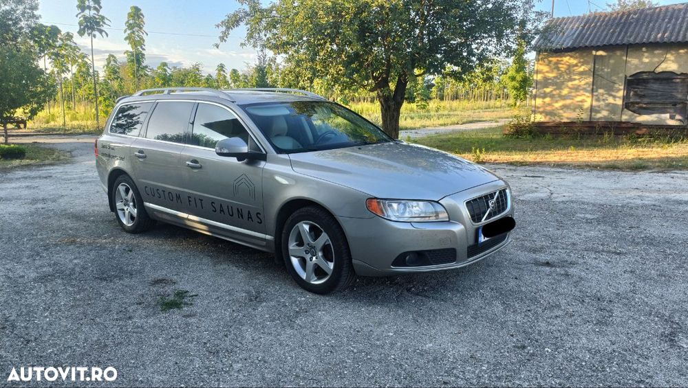 Volvo V70 2.4D Summum - 2
