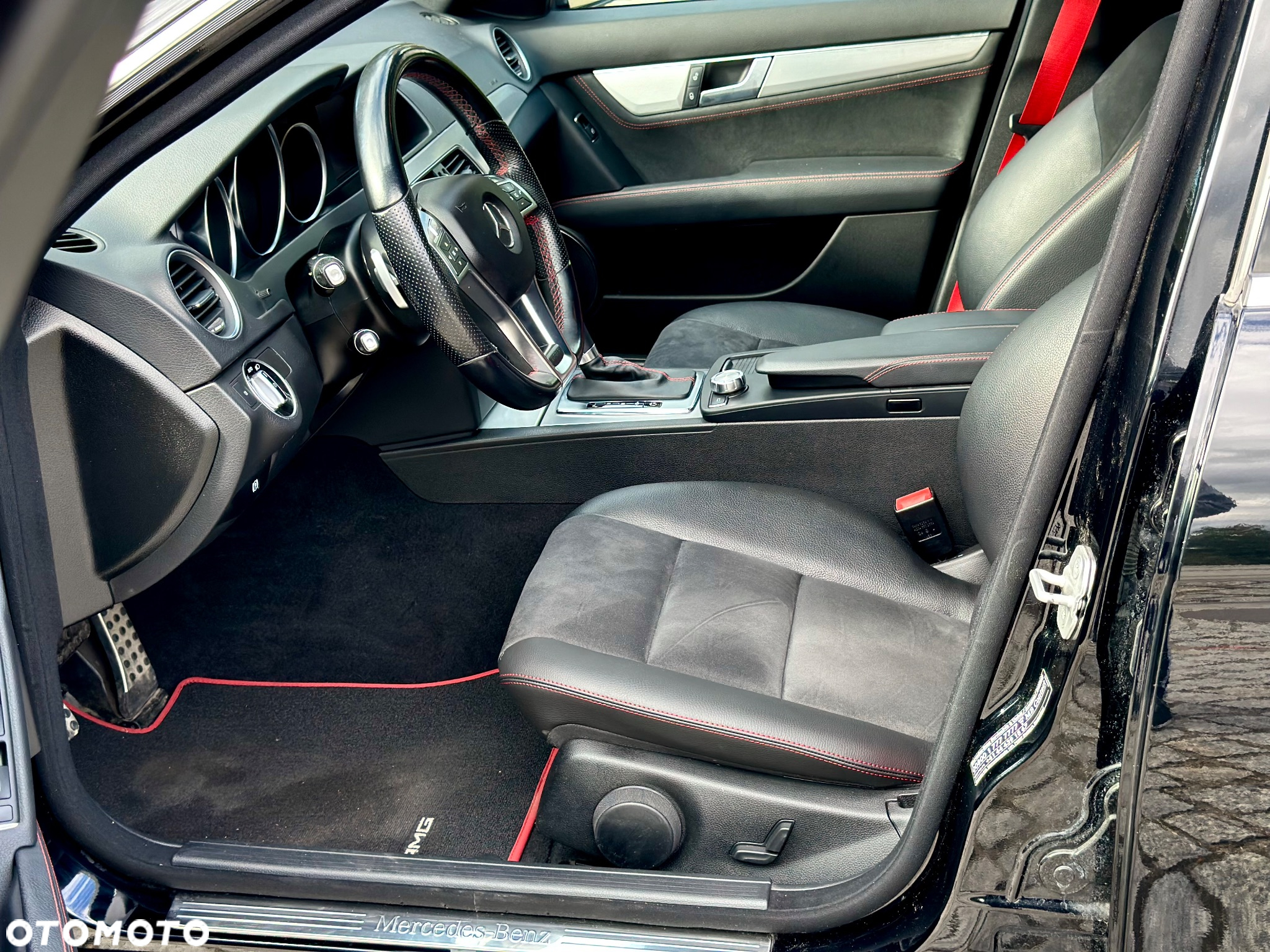 Mercedes-Benz Klasa C 250 T (BlueEFFICIENCY) 7G-TRONIC Avantgarde - 13