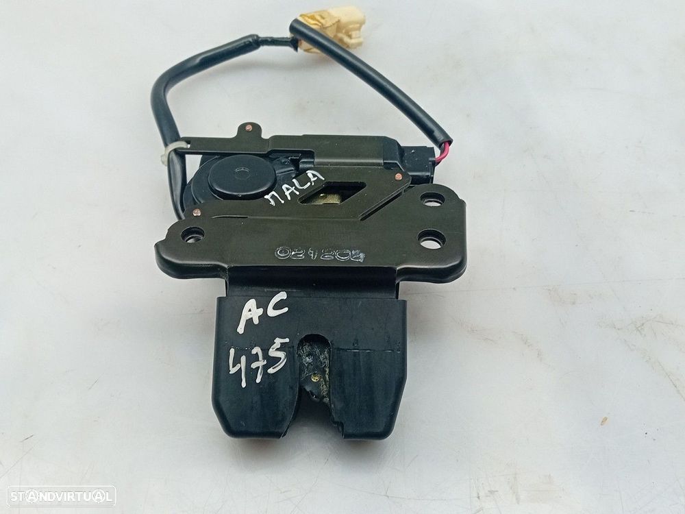 Fechadura / fecho da mala TOYOTA Avensis Liftback (_T25_) - 1