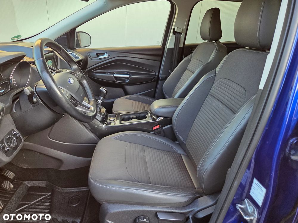 Ford Kuga 2.0 TDCi 4x4 Titanium - 19