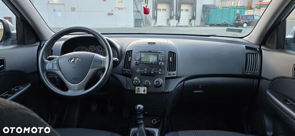 Hyundai i30 1.6 CRDi Comfort - 11