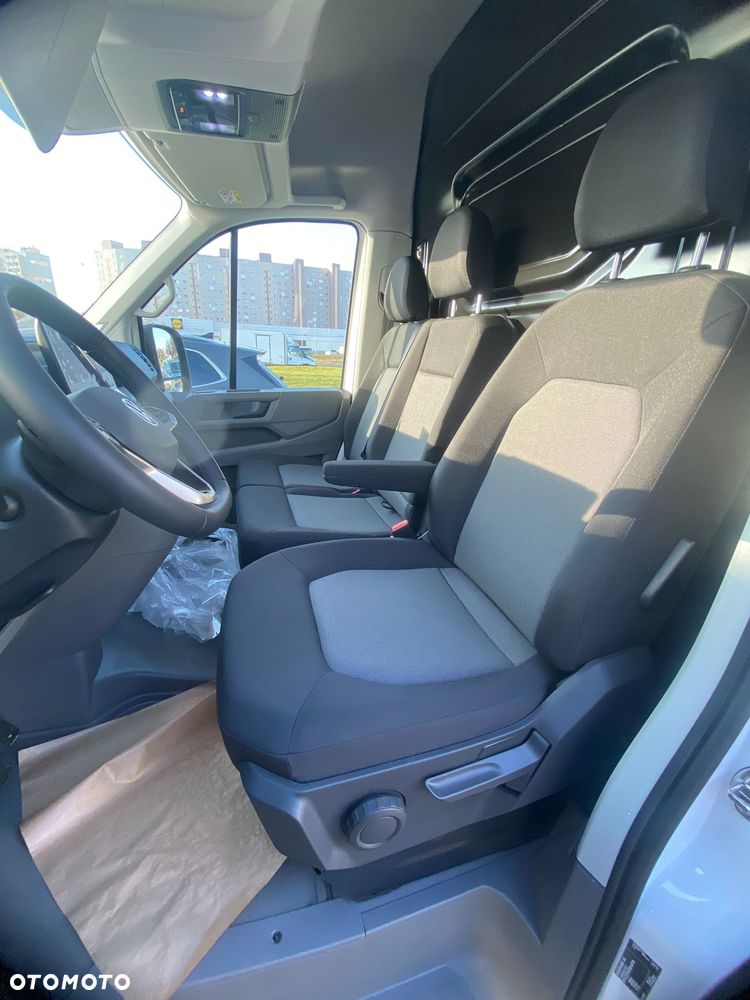 Volkswagen Crafter - 11