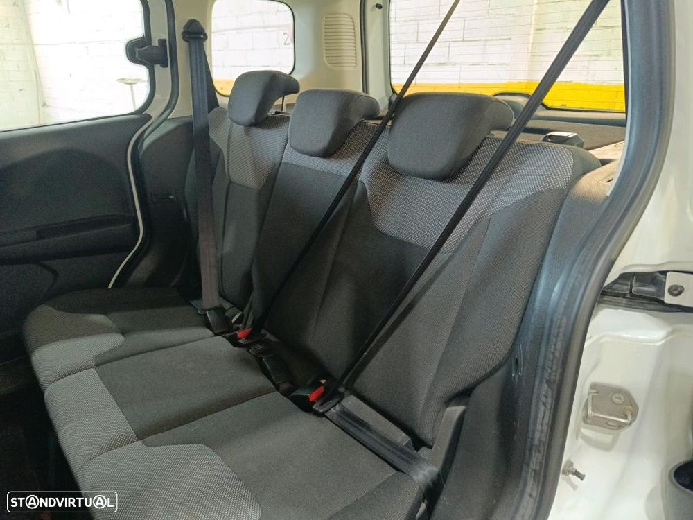 Ford Tourneo Courier 1.0 EcoBoost Ambiente - 8