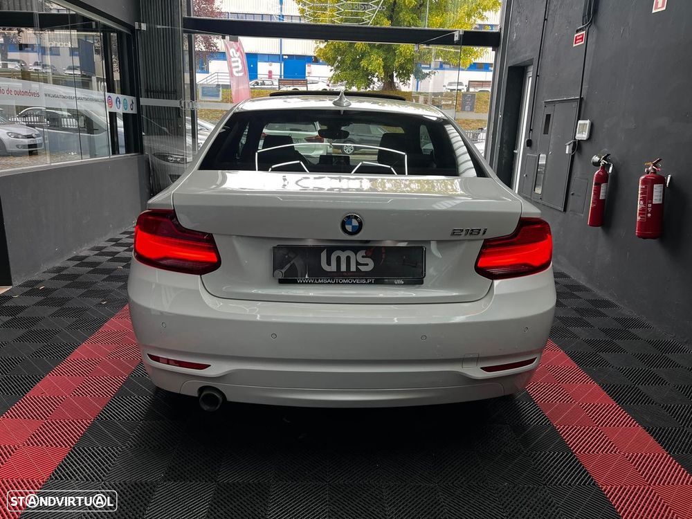 BMW 218 i Coupe Line Luxury Auto - 6