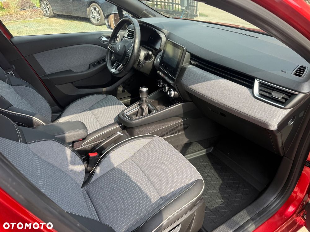 Renault Clio 1.0 TCe Techno - 18