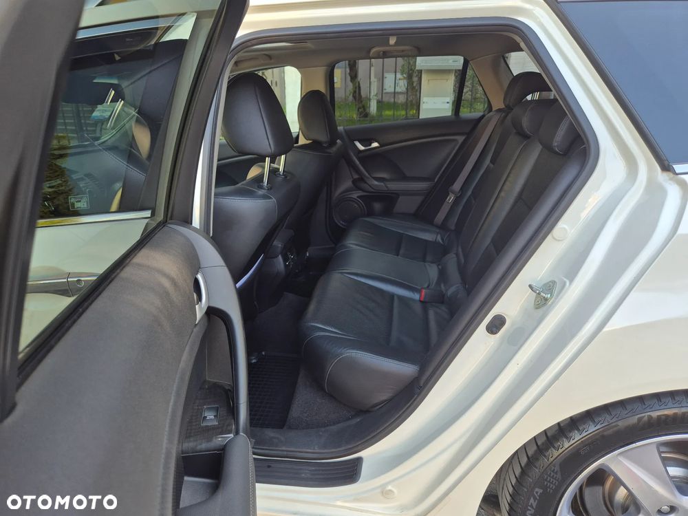 Honda Accord 2.2d Executive Navi - 23