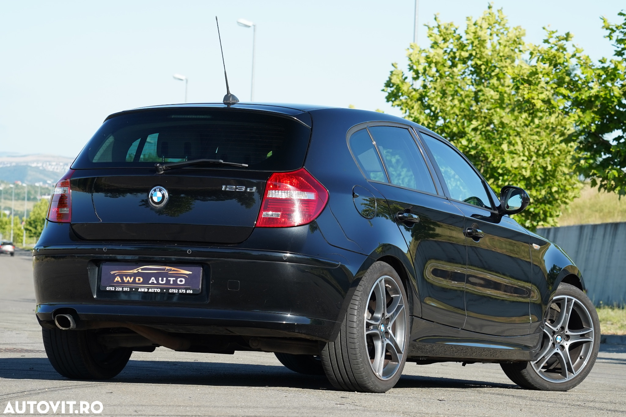 BMW Seria 1 123d DPF Aut. Edition Sport - 4