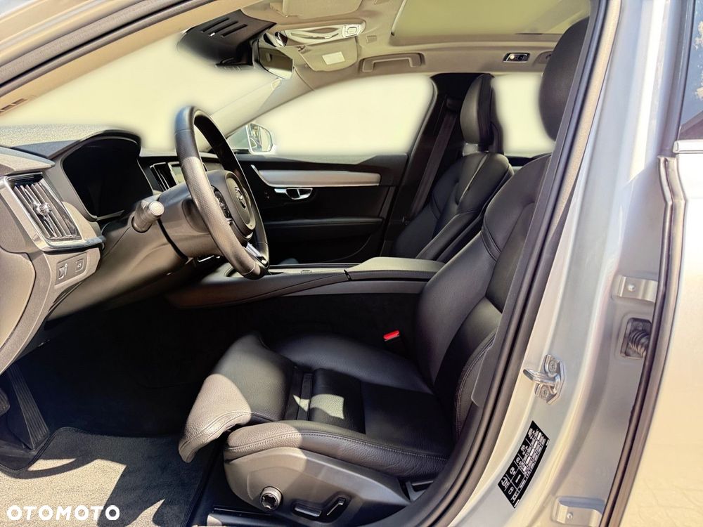 Volvo V90 - 12