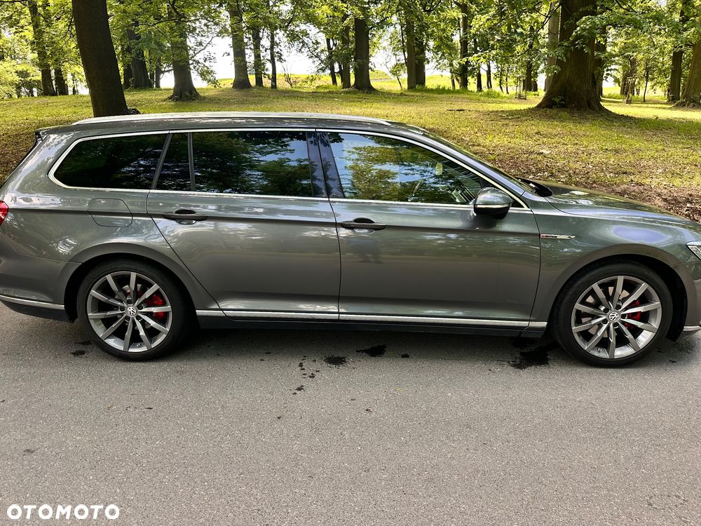 Volkswagen Passat Variant 2.0 TDI BMT 4Mot Highline - 35