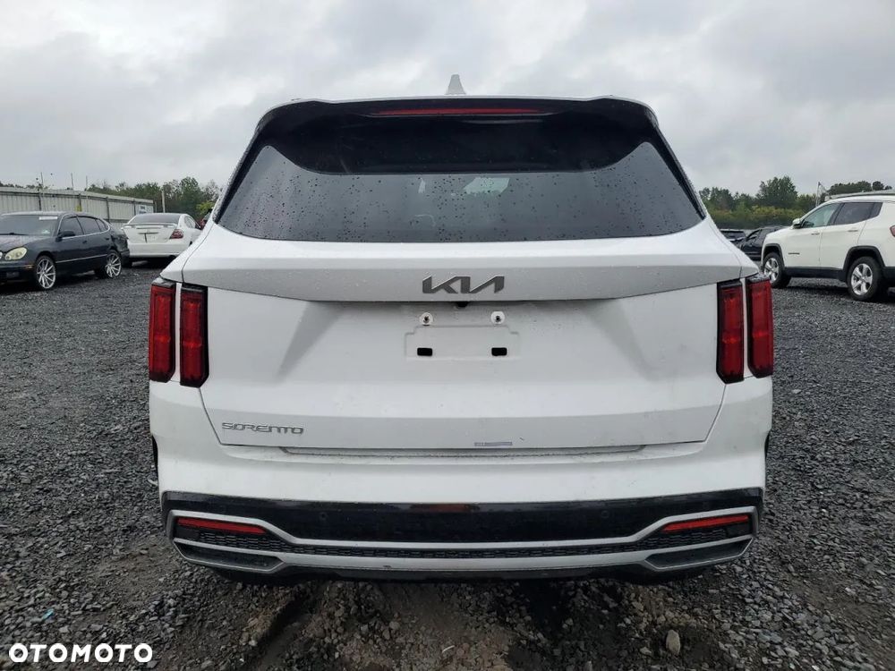 Kia Sorento - 6