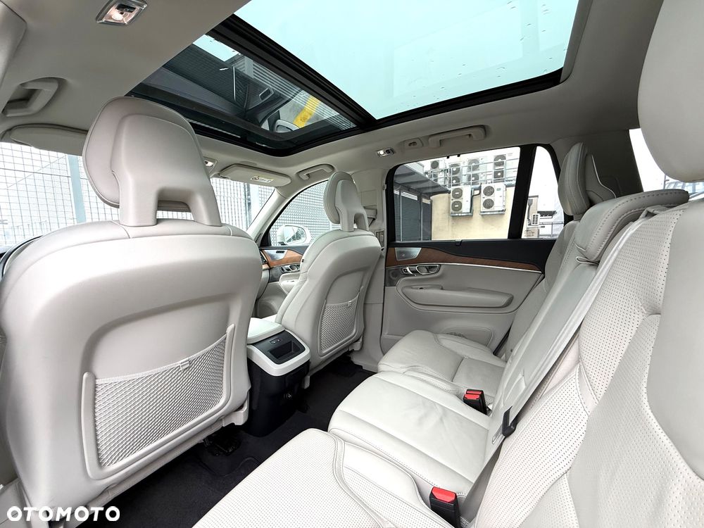 Volvo XC 90 D5 SCR AWD Inscription - 26