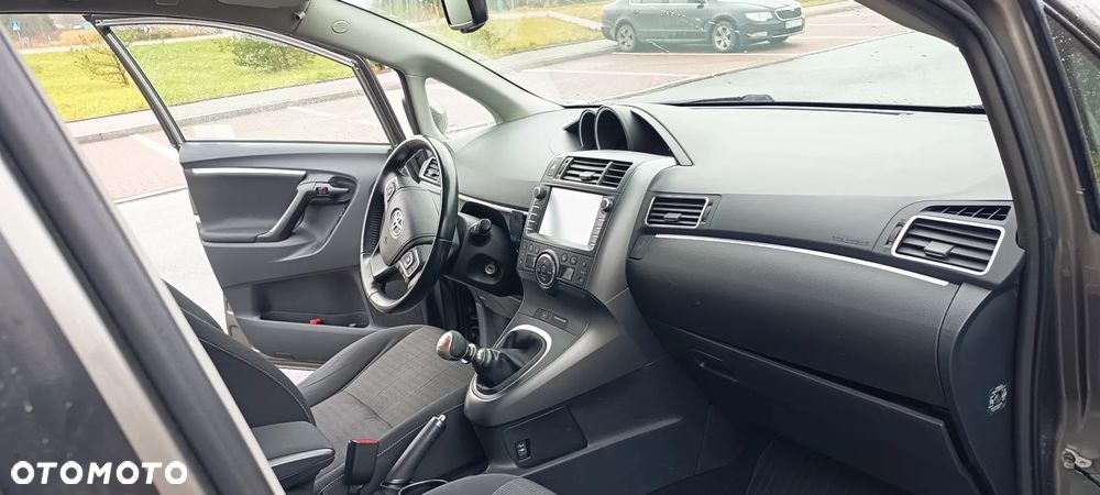Toyota Verso 1.8 Premium 7os EU6 - 2