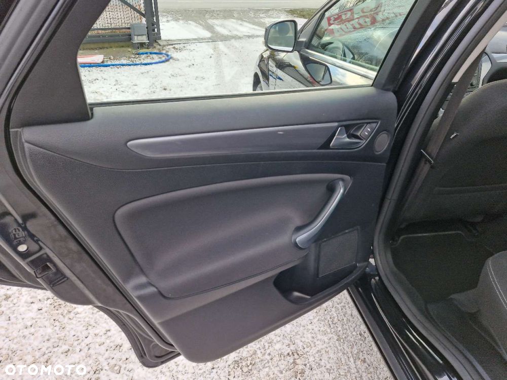 Ford Mondeo 2.0 TDCi Titanium - 17