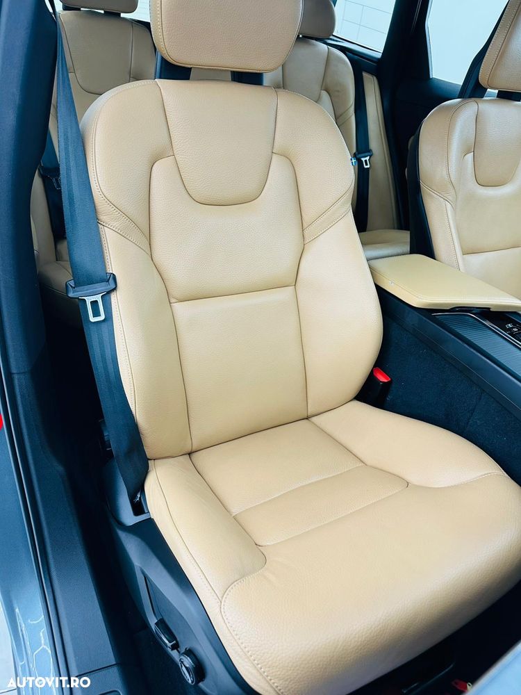 Volvo XC 60 D4 AWD Geartronic Momentum - 17