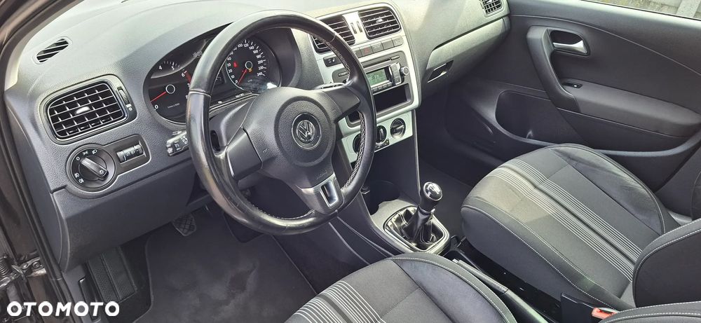 Volkswagen Polo 1.2 TSI MATCH - 25
