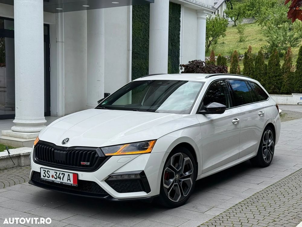 Skoda Octavia 2.0 TDI DSG RS Plus - 23