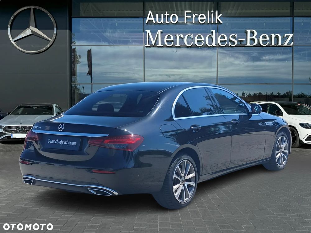 Mercedes-Benz Klasa E 300 de Avantgarde - 6