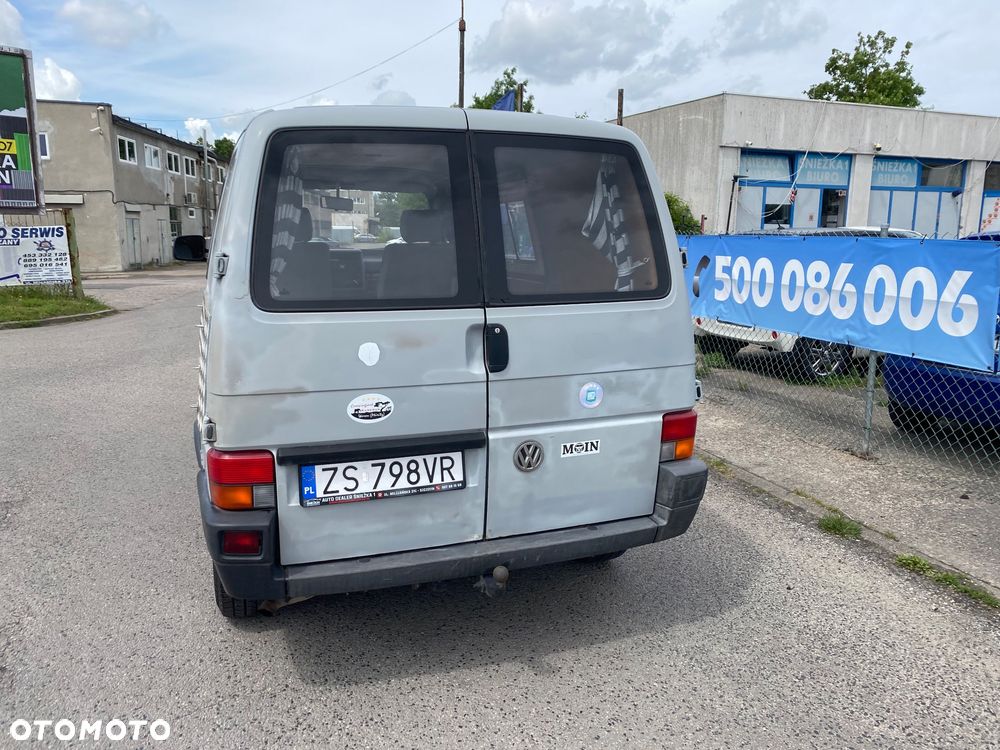 Volkswagen Caravelle - 34