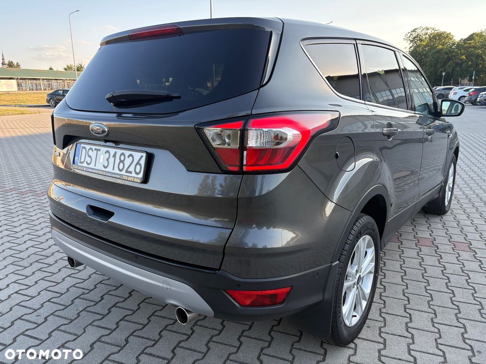 Ford Kuga 2.0 TDCi 4x2 Titanium - 19