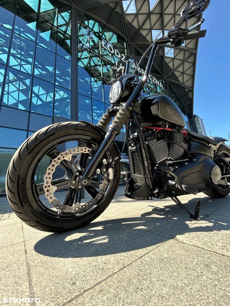 Harley-Davidson Softail Street Bob - 4